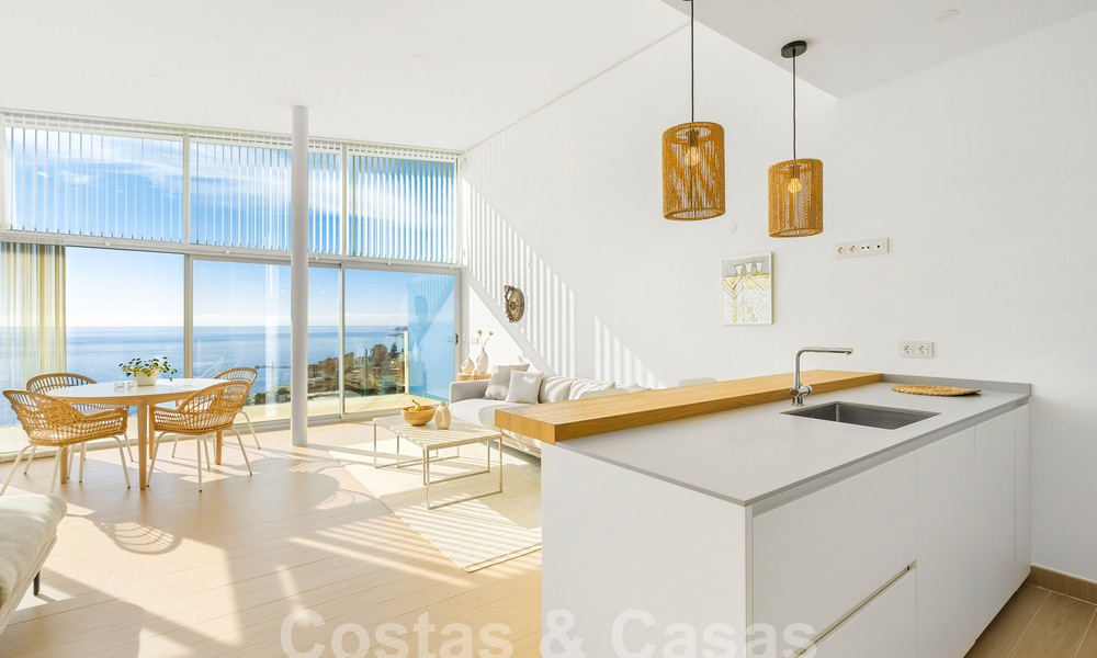 Contemporary penthouse for sale with outstanding sea views and within walking distance to the beach in Fuengirola - Benalmadena, Costa del Sol 54277