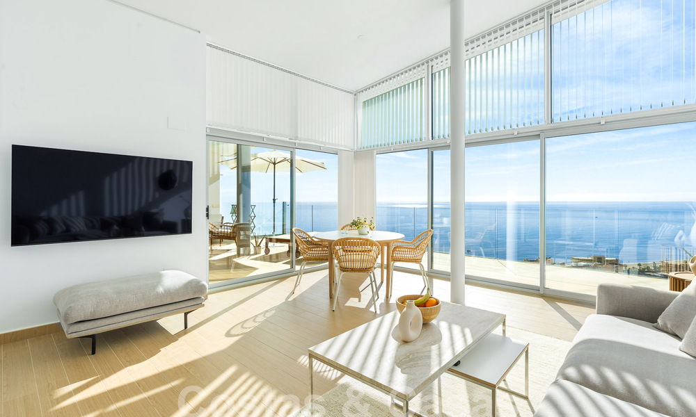 Contemporary penthouse for sale with outstanding sea views and within walking distance to the beach in Fuengirola - Benalmadena, Costa del Sol 54280