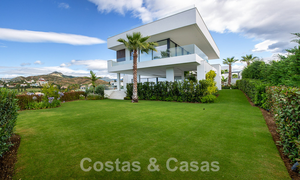 Modernist luxury villa for sale with magnificent sea and golf views in Benahavis - Marbella 54465