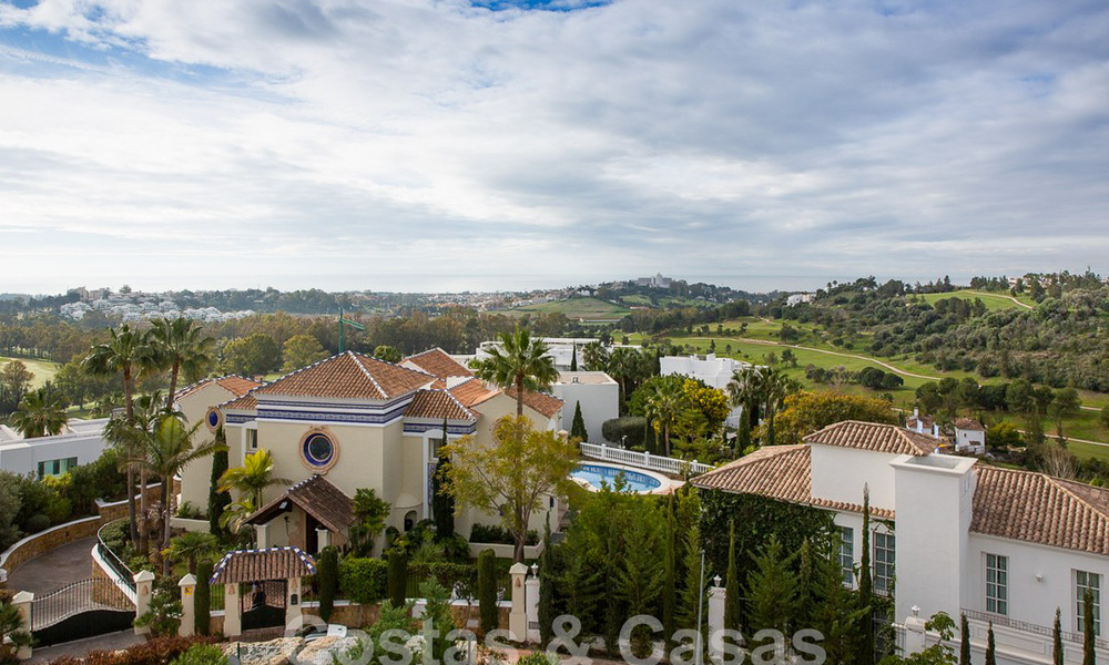 Modernist luxury villa for sale with magnificent sea and golf views in Benahavis - Marbella 54477