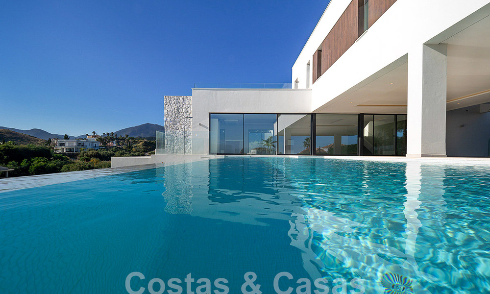Modernist luxury villa for sale with magnificent sea and golf views in Benahavis - Marbella 54486