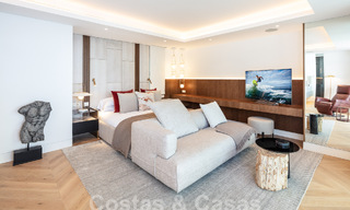 Superior frontline beachfront penthouse for sale with frontal sea views in Puente Romano on Marbella's Golden Mile 52921 