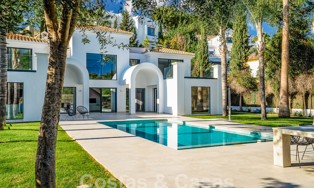 Mediterranean luxury villa for sale with a modernist feel in Benahavis - Marbella 53111