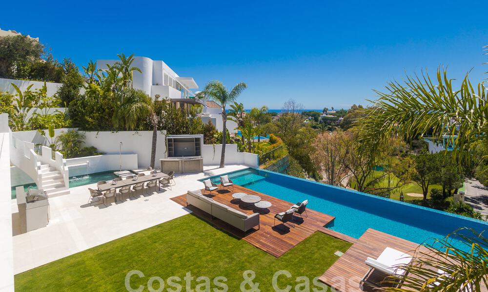 Move-in ready, new, modern 6-bedroom luxury villa for sale with sea views in La Quinta, Marbella - Benahavis 54309