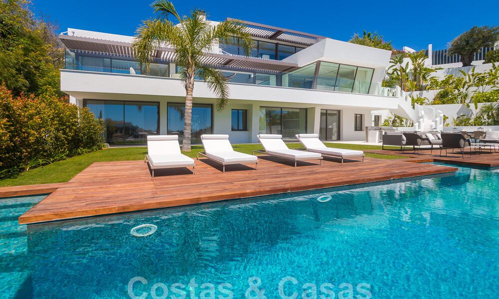 Move-in ready, new, modern 6-bedroom luxury villa for sale with sea views in La Quinta, Marbella - Benahavis 54310