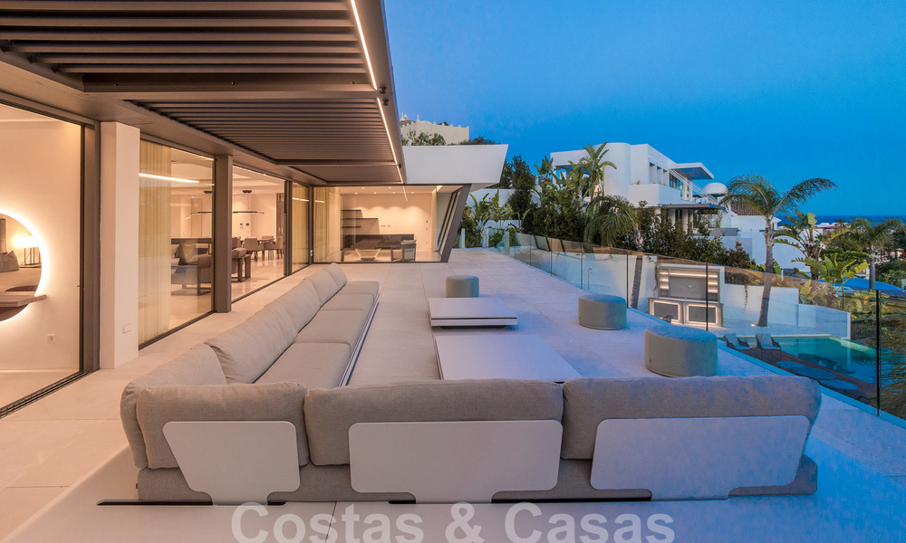 Move-in ready, new, modern 6-bedroom luxury villa for sale with sea views in La Quinta, Marbella - Benahavis 54317