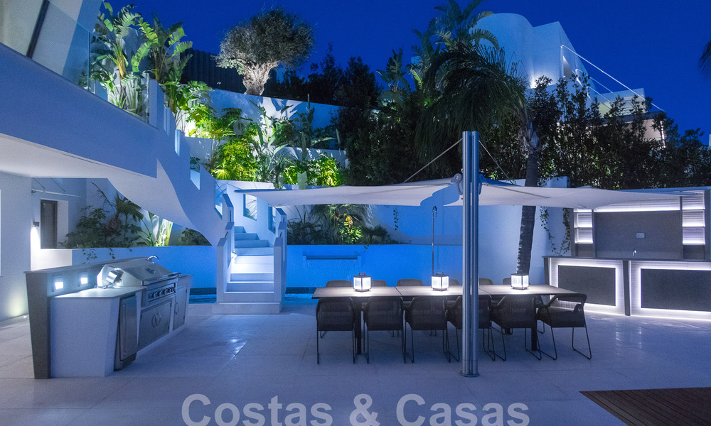 Move-in ready, new, modern 6-bedroom luxury villa for sale with sea views in La Quinta, Marbella - Benahavis 54319