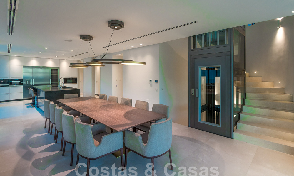 Move-in ready, new, modern 6-bedroom luxury villa for sale with sea views in La Quinta, Marbella - Benahavis 54327
