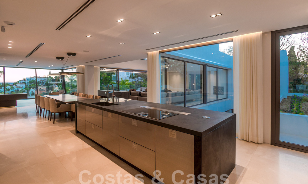 Move-in ready, new, modern 6-bedroom luxury villa for sale with sea views in La Quinta, Marbella - Benahavis 54329