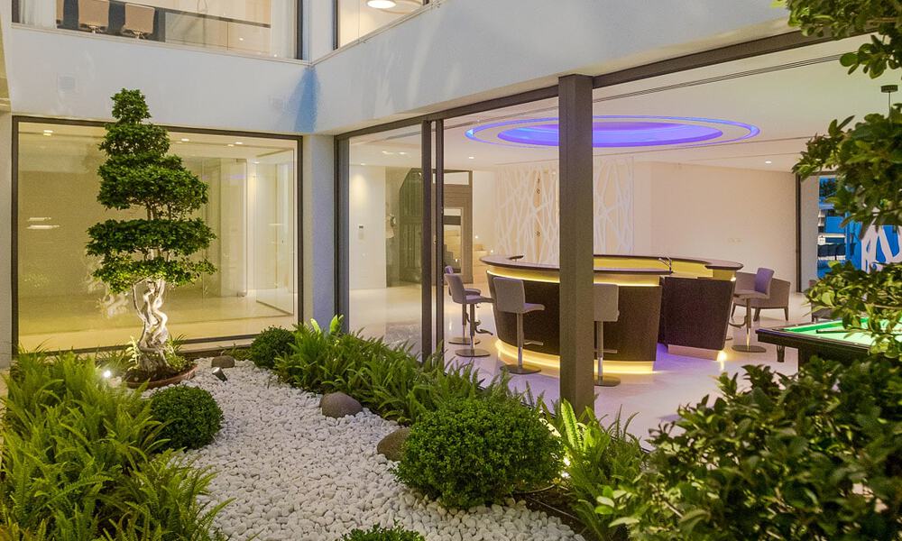 Move-in ready, new, modern 6-bedroom luxury villa for sale with sea views in La Quinta, Marbella - Benahavis 54334