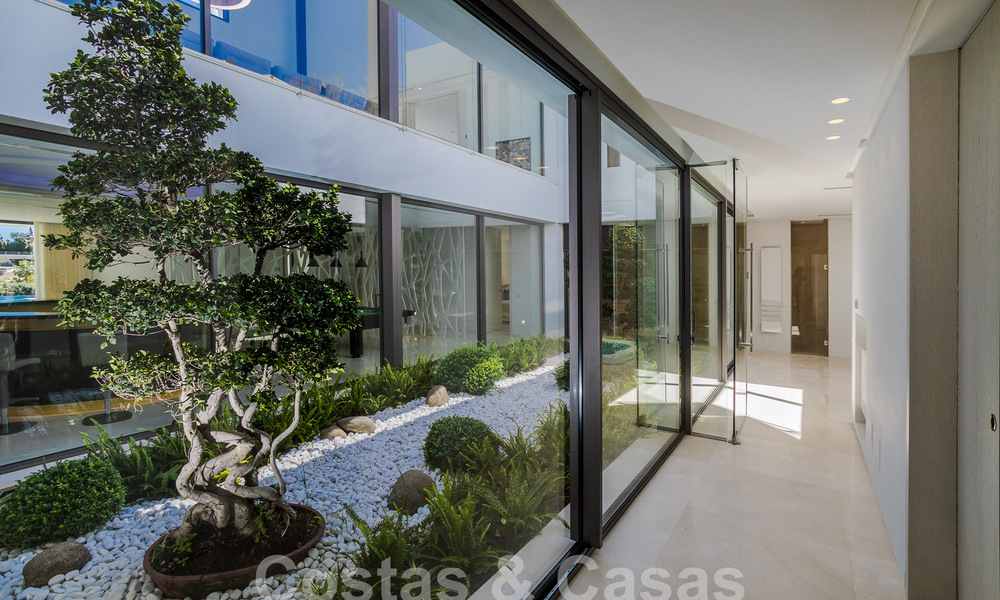 Move-in ready, new, modern 6-bedroom luxury villa for sale with sea views in La Quinta, Marbella - Benahavis 54340