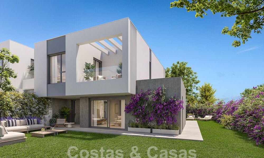 New, energy efficient townhouses for sale, a stone's throw from the beach in Elviria east of Marbella centre 53160