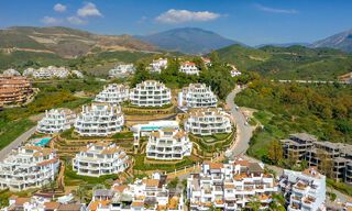 Luxurious and extremely spacious apartment for sale in a chic complex in Nueva Andalucia, Marbella 54489 