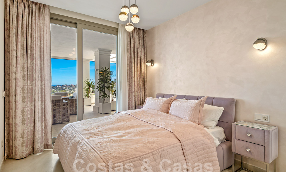 Luxurious and extremely spacious apartment for sale in a chic complex in Nueva Andalucia, Marbella 54505
