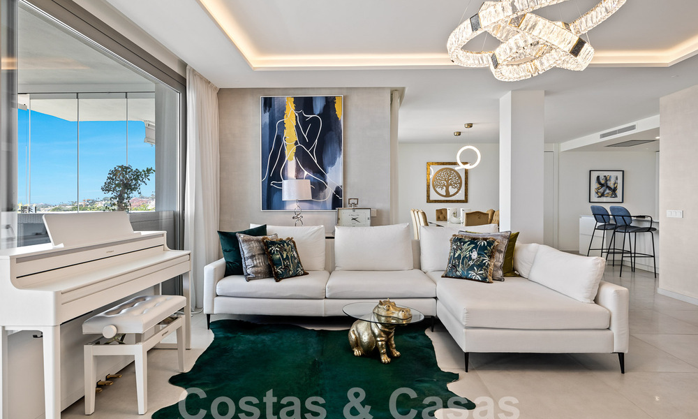 Luxurious and extremely spacious apartment for sale in a chic complex in Nueva Andalucia, Marbella 54524