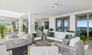 Luxurious and extremely spacious apartment for sale in a chic complex in Nueva Andalucia, Marbella 54539 