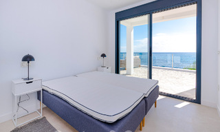 Stunning modern-Mediterranean-style beach villa for sale with frontal sea views, frontline beach in Mijas, Costa del Sol 54572 