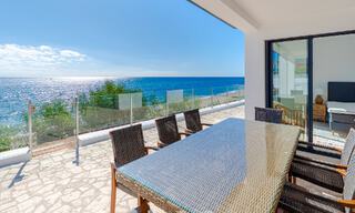 Stunning modern-Mediterranean-style beach villa for sale with frontal sea views, frontline beach in Mijas, Costa del Sol 54582 
