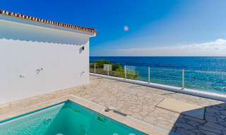 Stunning modern-Mediterranean-style beach villa for sale with frontal sea views, frontline beach in Mijas, Costa del Sol 54587 