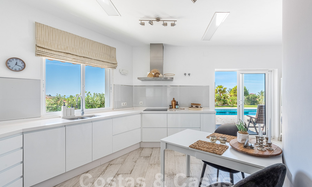 Spanish luxury villa for sale with expansive sea views in the hills of Mijas, Costa del Sol 54671