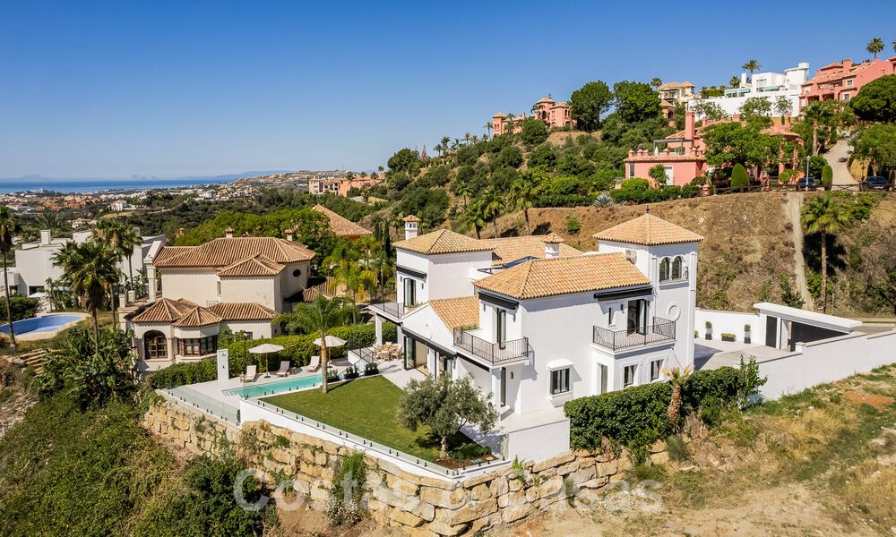 Prestigious, Spanish luxury villa for sale with magnificent views in the hills of La Quinta, Benahavis - Marbella 54726