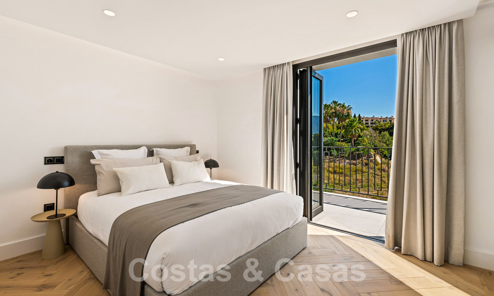 Prestigious, Spanish luxury villa for sale with magnificent views in the hills of La Quinta, Benahavis - Marbella 54728