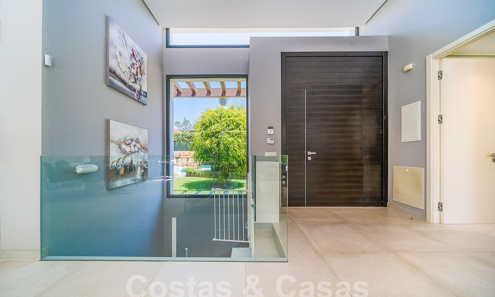 Detached luxury villa for sale in gated villa complex in the heart of the New Golden Mile between Marbella and Estepona 53840