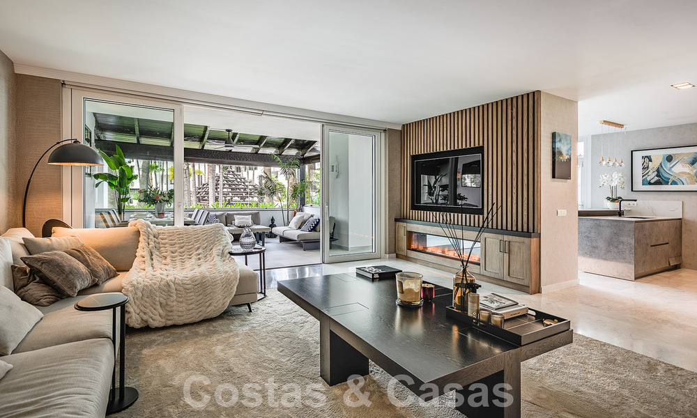 Mundane luxury apartment for sale, in Marina Puente Romano on Marbella's Golden Mile 53742
