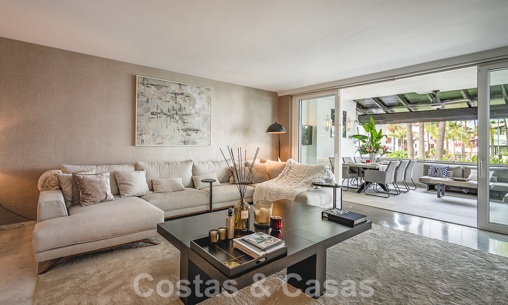 Mundane luxury apartment for sale, in Marina Puente Romano on Marbella's Golden Mile 53743