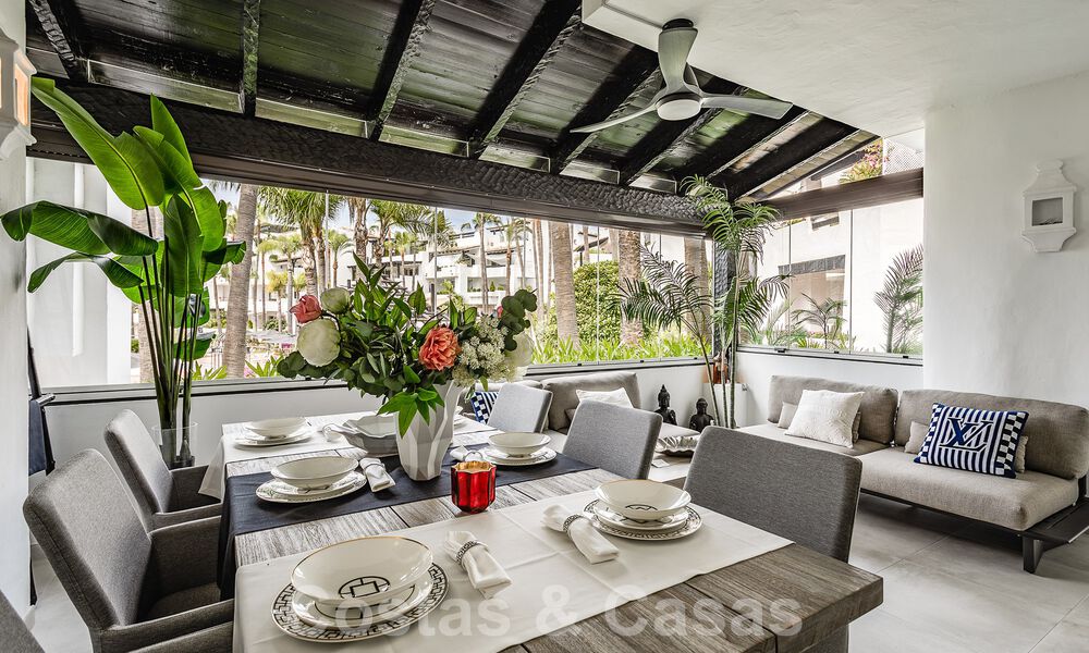 Mundane luxury apartment for sale, in Marina Puente Romano on Marbella's Golden Mile 53744