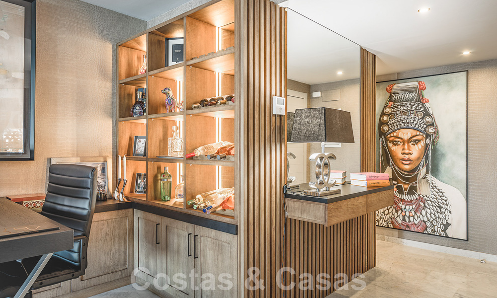 Mundane luxury apartment for sale, in Marina Puente Romano on Marbella's Golden Mile 53760