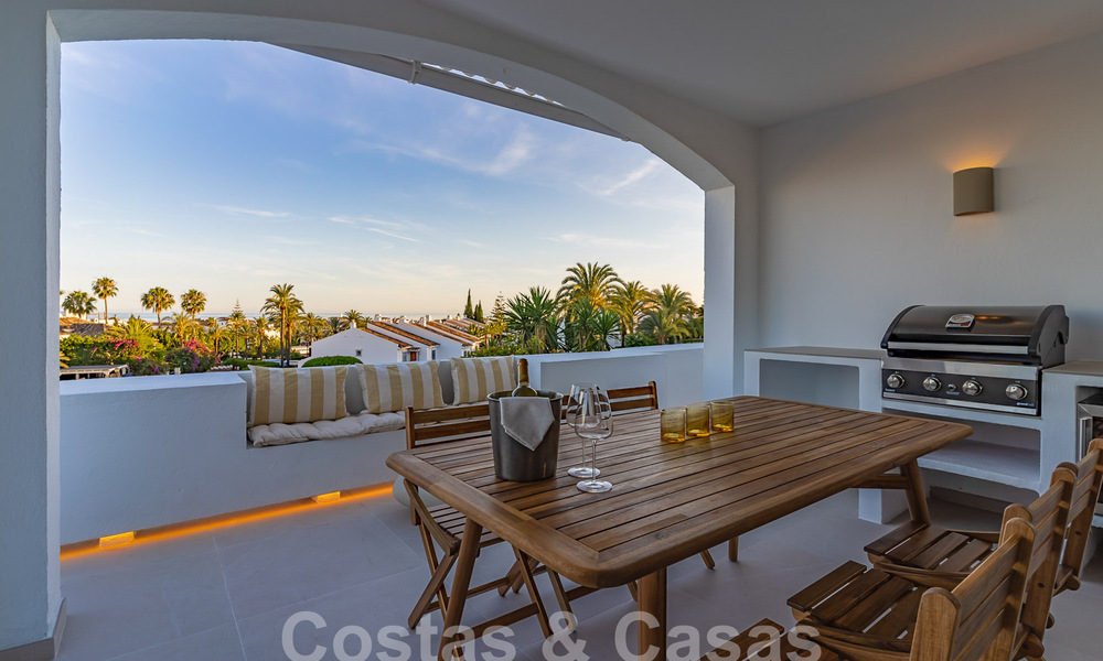 Charming luxury apartment for sale with panoramic views, walking distance to Puerto Banus in Nueva Andalucia, Marbella 54395