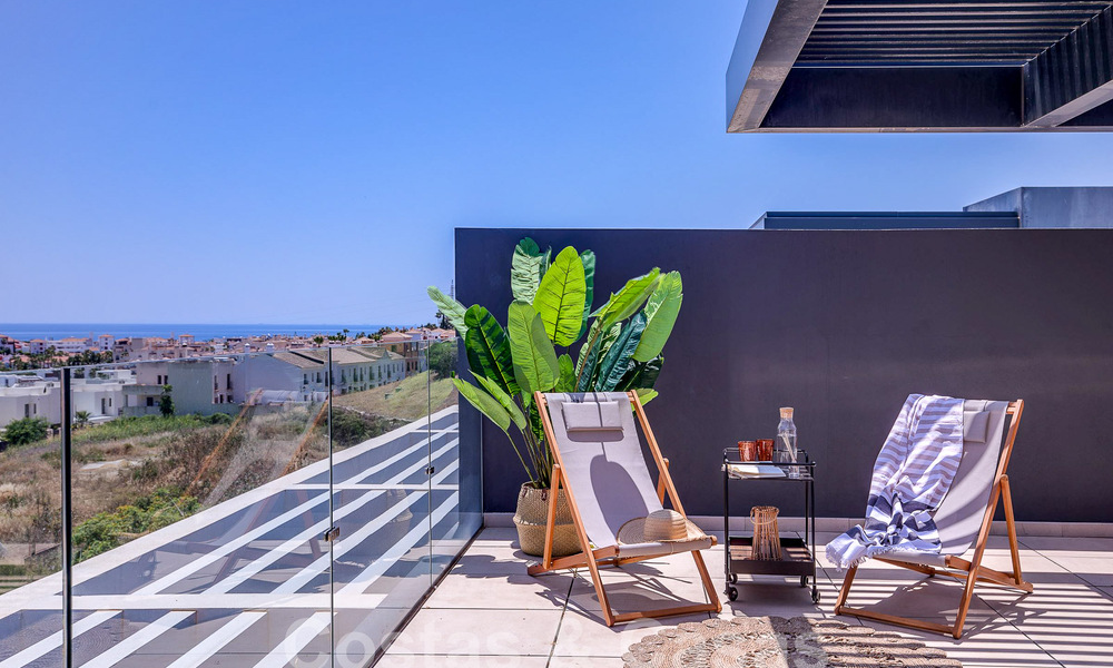 Contemporary duplex penthouse for sale with private pool, on the New Golden Mile between Marbella and Estepona 53619