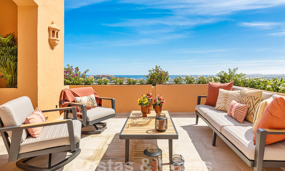 Luxurious duplex penthouse with breathtaking sea views for sale in the golf valley of Nueva Andalucia, Marbella 54638