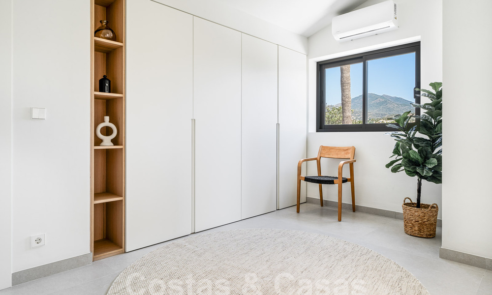 Mediterranean luxury villa for sale overlooking La Concha mountain, surrounded by Nueva Andalucia's valley golf courses, Marbella 54873