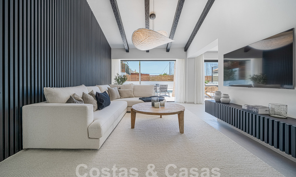 Mediterranean luxury villa for sale overlooking La Concha mountain, surrounded by Nueva Andalucia's valley golf courses, Marbella 54875