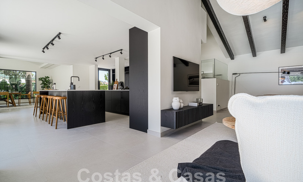 Mediterranean luxury villa for sale overlooking La Concha mountain, surrounded by Nueva Andalucia's valley golf courses, Marbella 54879