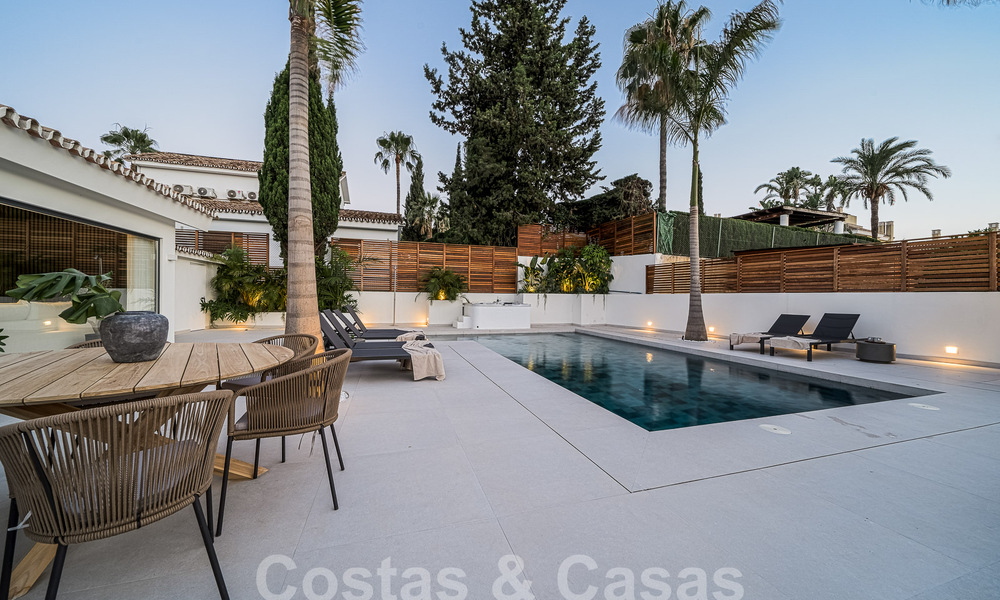 Mediterranean luxury villa for sale overlooking La Concha mountain, surrounded by Nueva Andalucia's valley golf courses, Marbella 54890