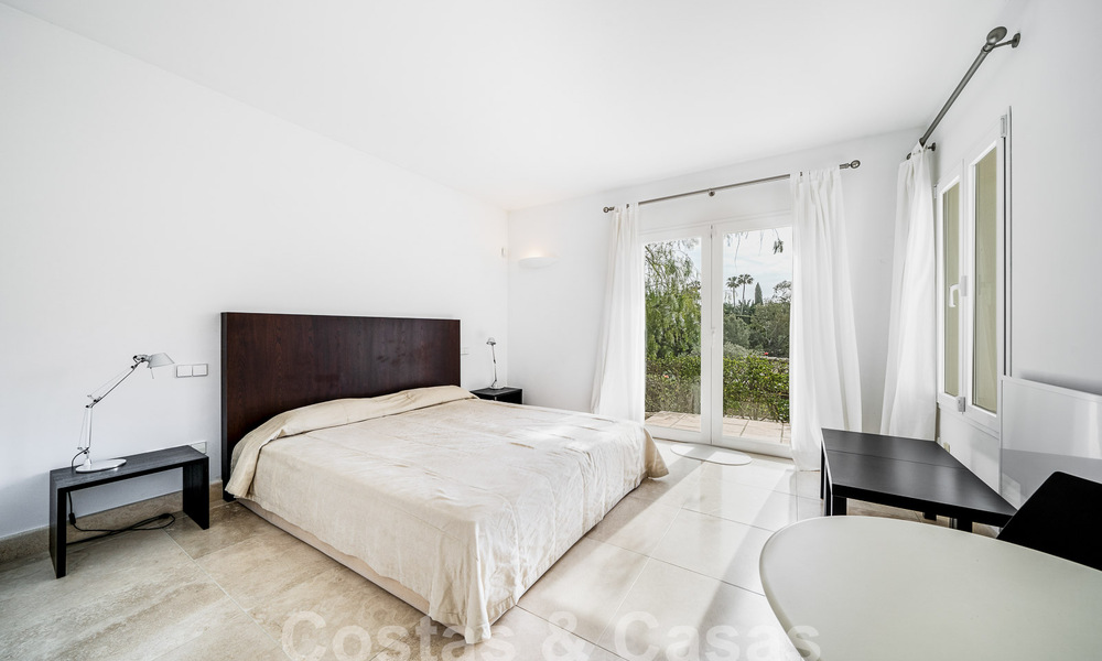 Luxury villa for sale in a Spanish architectural style in the prestigious gated urbanisation of Cascada de Camojan, Marbella 54830