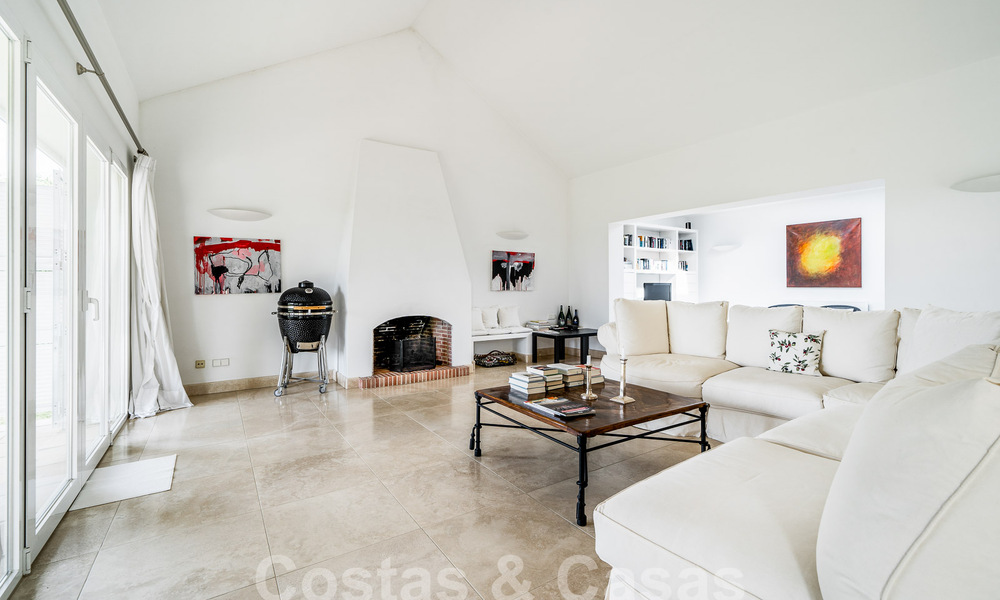 Luxury villa for sale in a Spanish architectural style in the prestigious gated urbanisation of Cascada de Camojan, Marbella 54835