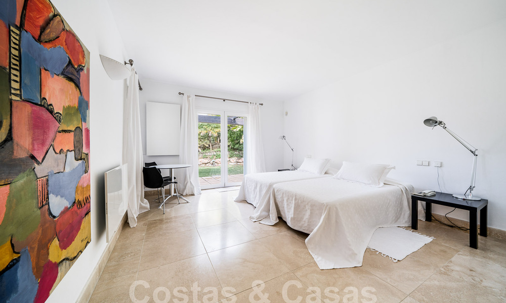 Luxury villa for sale in a Spanish architectural style in the prestigious gated urbanisation of Cascada de Camojan, Marbella 54841