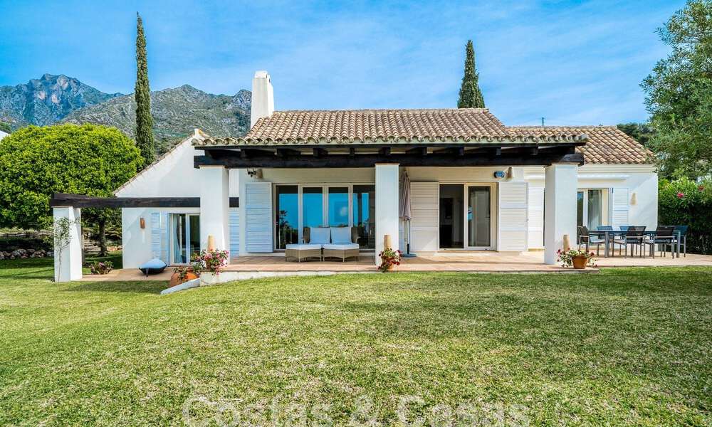 Luxury villa for sale in a Spanish architectural style in the prestigious gated urbanisation of Cascada de Camojan, Marbella 54850