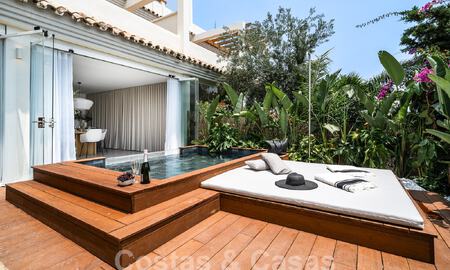 Luxurious apartment for sale with inviting terrace, private pool and sea views in Nueva Andalucia, Marbella 54949