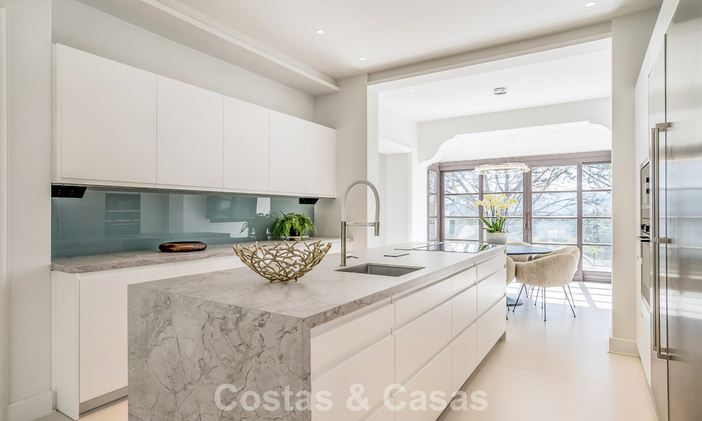 Boutique resort-style villa for sale with open sea views, nestled in the lush greenery of the exclusive La Zagaleta golf resort, Marbella - Benahavis 54068