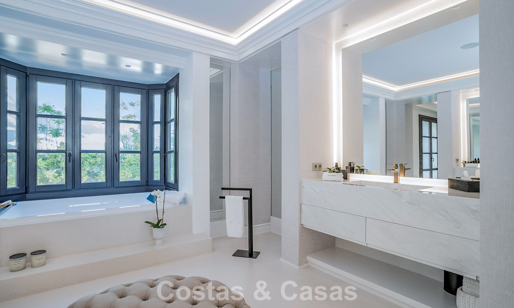 Boutique resort-style villa for sale with open sea views, nestled in the lush greenery of the exclusive La Zagaleta golf resort, Marbella - Benahavis 54093