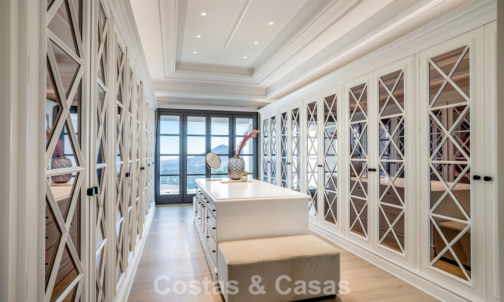 Boutique resort-style villa for sale with open sea views, nestled in the lush greenery of the exclusive La Zagaleta golf resort, Marbella - Benahavis 54095