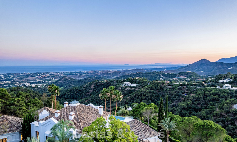 Boutique resort-style villa for sale with open sea views, nestled in the lush greenery of the exclusive La Zagaleta golf resort, Marbella - Benahavis 54103