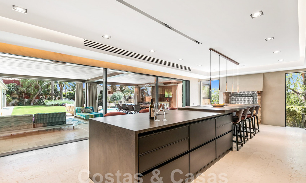 Rustic luxury villa for sale with private heated pool and contemporary interior, east of Marbella centre 55064