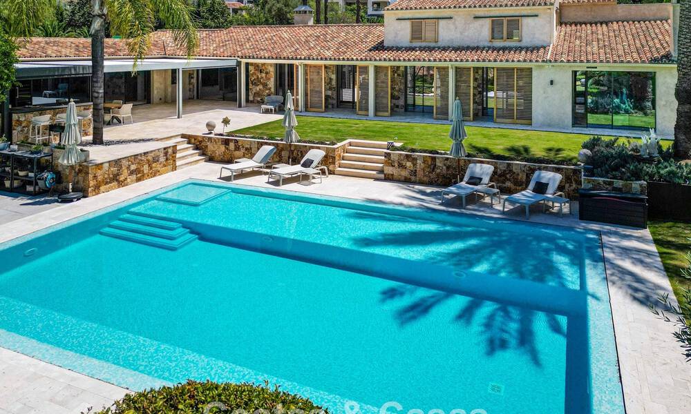 Rustic luxury villa for sale with private heated pool and contemporary interior, east of Marbella centre 786356