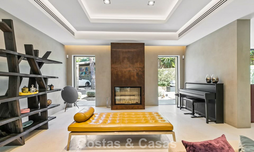 Rustic luxury villa for sale with private heated pool and contemporary interior, east of Marbella centre 786361